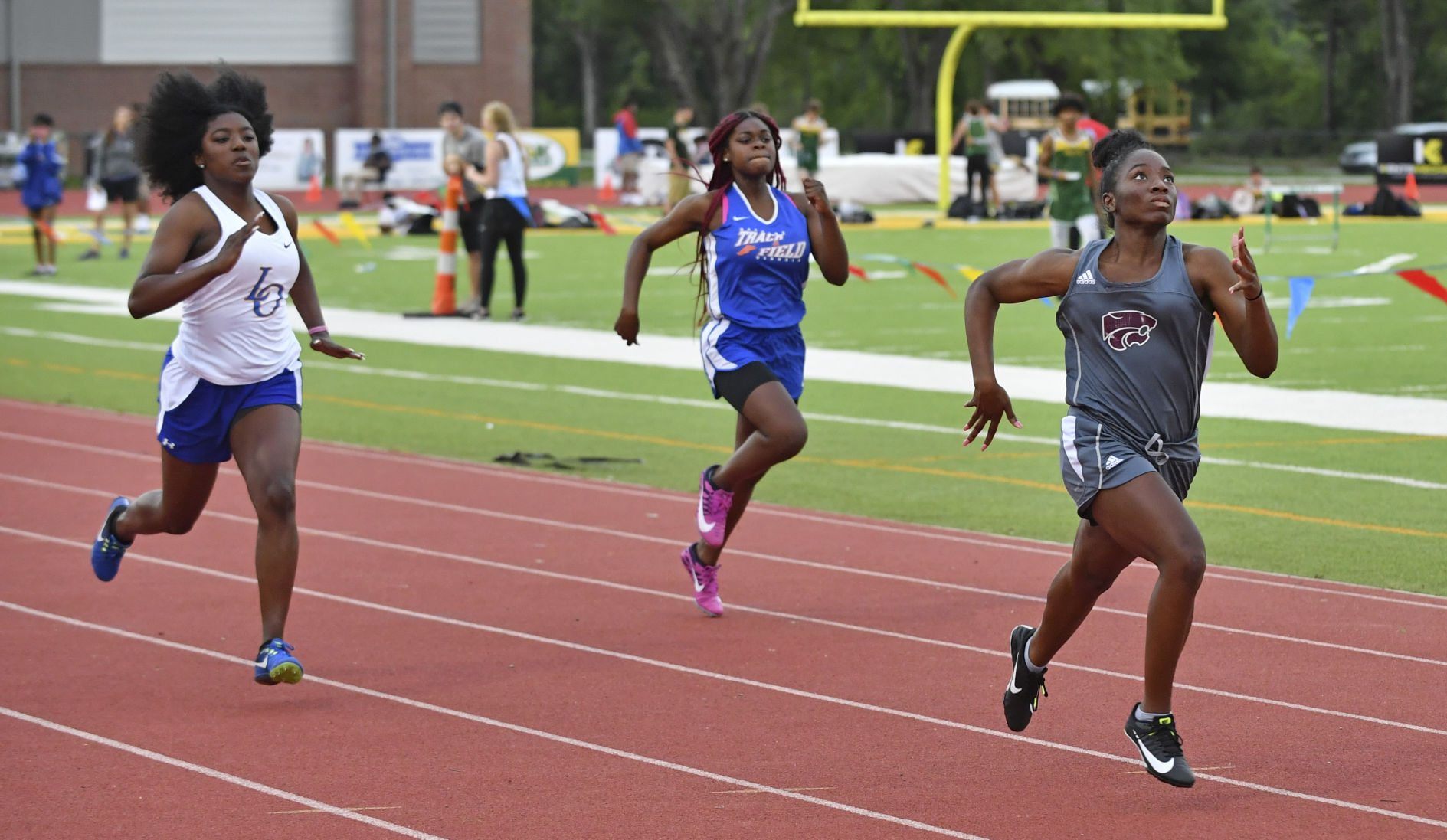 br.dist45atrack.041819 HS 690.JPG